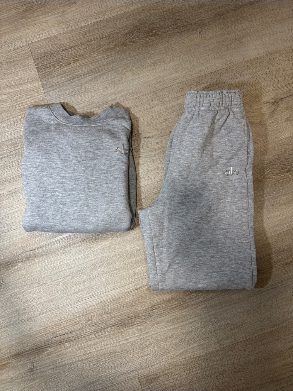 ALO Yoga Kids Light Gray Heather Sweatpants - Soft Jogger Bottoms
